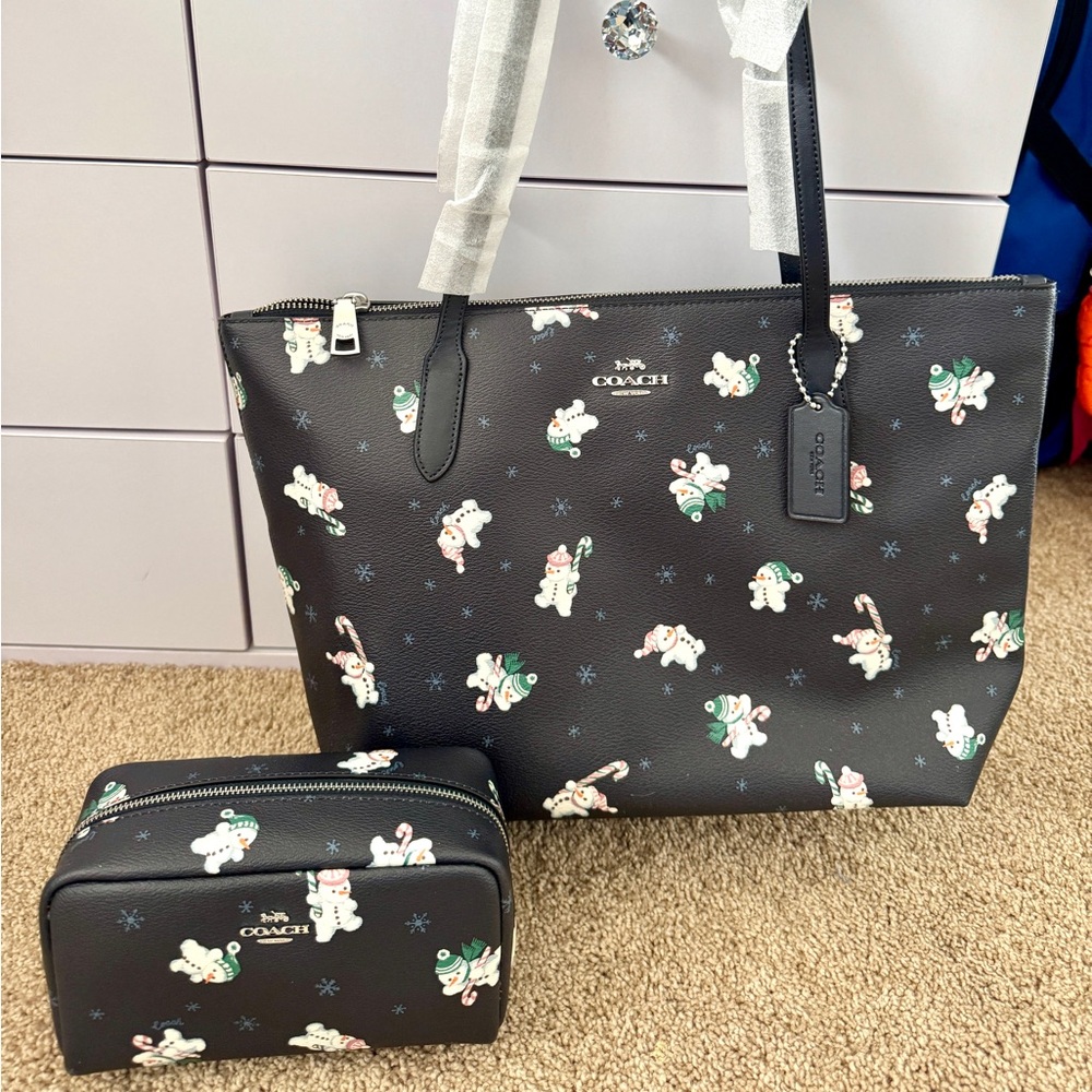 Coach purse☃️ Printed coated canvas and smooth leather snowman tote bag